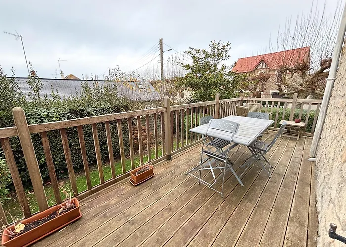 Maison Avec Jardin Dans Le Centre De Cabourg
